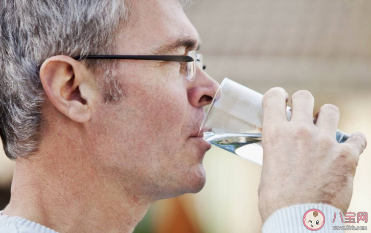 为什么有些人尿酸高但是没症状 尿酸过高如何控制 为什么有些人尿酸高但是没症状 尿酸过高如何控制