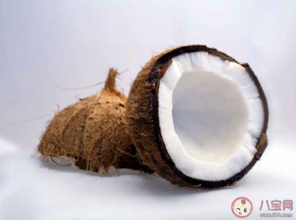 怎么判断椰子汁有没有变质 怎么挑选新鲜的椰子