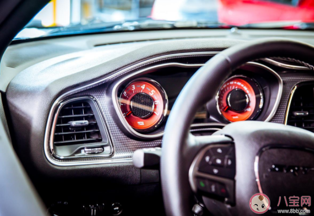 夏天高温开车要注意哪些问题 车辆自燃如何自救 夏天高温开车要注意哪些问题 车辆自燃如何自救