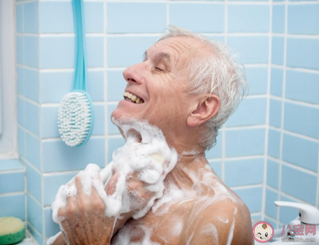 为什么老了身上会有味道 老人味是疾病的前兆吗