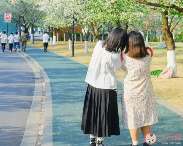 为什么夏天更适合朋友聚会 夏天适合聚会的原因有哪些 为什么夏天更适合朋友聚会 夏天适合聚会的原因有哪些