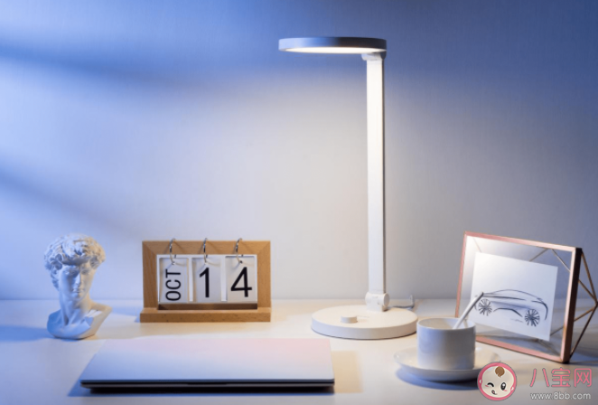 护眼台灯真的能护眼吗 选购护眼台灯要看什么参数 护眼台灯真的能护眼吗 选购护眼台灯要看什么参数