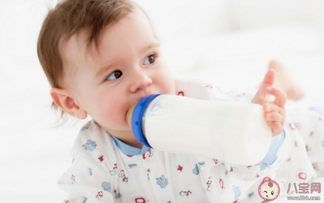 为什么宝宝会出现奶瓶龋 如何预防奶瓶龋