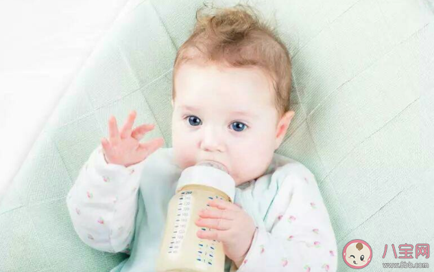 新生儿需要喝水吗 什么情况需要给宝宝喂水
