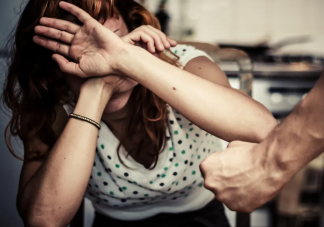 遭遇家暴如何申请人身安全保护令 人身安全保护令的时效是多久