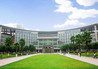 大学学的不是喜欢的专业怎么办 大学要不要转专业