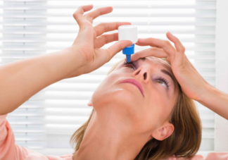滴眼药水的正确步骤方法2022 眼药水保质期是多久