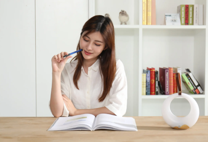 人们为什么不爱看书学知识了 你有多久没看书了 人们为什么不爱看书学知识了 你有多久没看书了