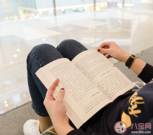 人们为什么不爱看书学知识了 现在人不爱看书了吗 人们为什么不爱看书学知识了 现在人不爱看书了吗