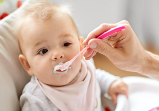 鸡蛋白过敏和牛奶蛋白过敏一样吗 宝宝食物过敏辅食怎么添加
