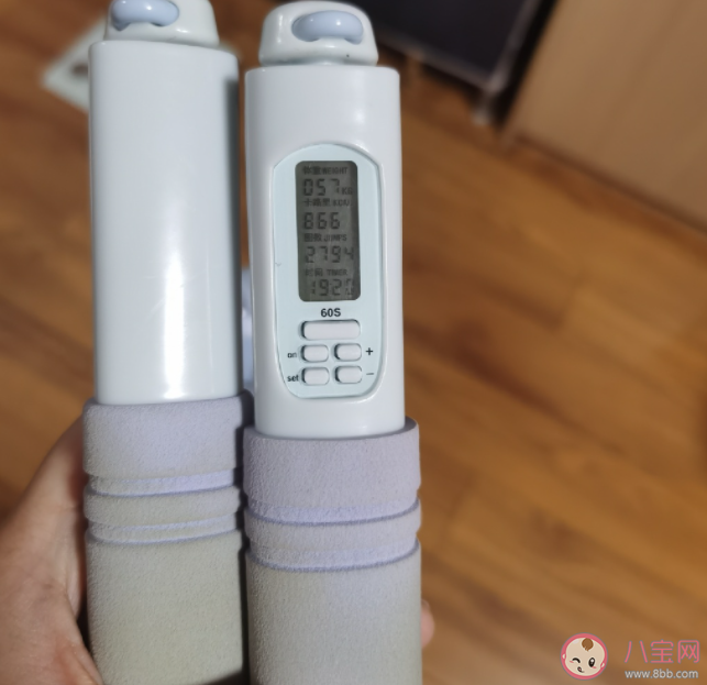 无绳跳绳可以减肥吗 跳绳有绳好还是无绳好 无绳跳绳可以减肥吗 跳绳有绳好还是无绳好