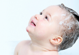 怎么给孩子洗头不抗拒 孩子为什么害怕洗头