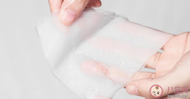 23岁女孩网购美白面膜中毒是怎么回事 三无面膜会带来哪些危害 23岁女孩网购美白面膜中毒是怎么回事 三无面膜会带来哪些危害