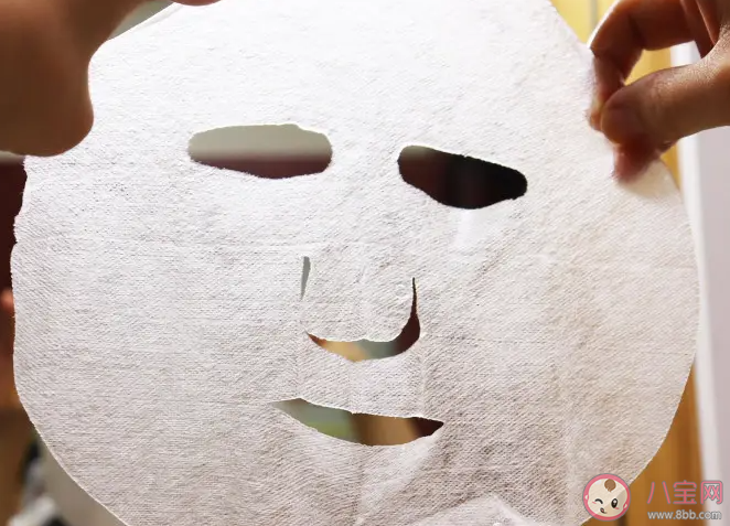 23岁女孩网购美白面膜中毒是怎么回事 三无面膜会带来哪些危害 23岁女孩网购美白面膜中毒是怎么回事 三无面膜会带来哪些危害