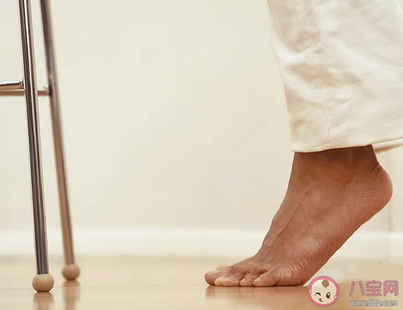 为什么踮脚可以养生 每天踮脚十分钟有什么用 为什么踮脚可以养生 每天踮脚十分钟有什么用