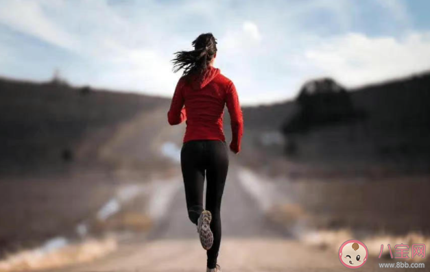 哪个时间段运动锻炼才最健康 锻炼是早上好还是晚上好 哪个时间段运动锻炼才最健康 锻炼是早上好还是晚上好