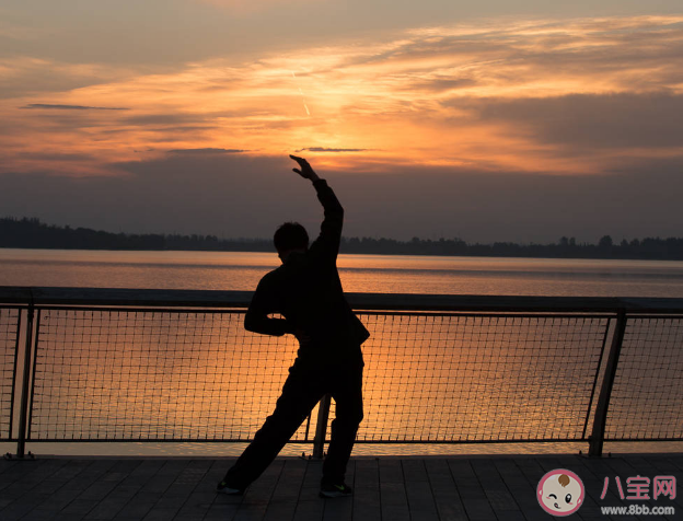 冬天适合哪些运动 冬季运动易犯3个错 冬天适合哪些运动 冬季运动易犯3个错