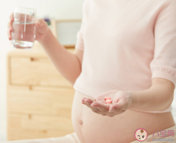 孕期生病该忍着还是吃药 不小心吃了药孩子还能要吗
