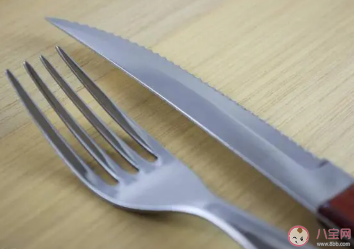 使用不锈钢餐具时以下哪种做法是正确的 蚂蚁庄园11月18日答案介绍 使用不锈钢餐具时以下哪种做法是正确的 蚂蚁庄园11月18日答案介绍