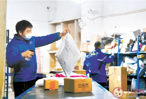 疫情期间收取快递时要注意什么 快递员该如何做好个人防护 疫情期间收取快递时要注意什么 快递员该如何做好个人防护