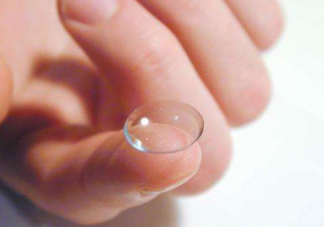 买隐形眼镜要关注透氧量 怎么看隐形眼镜透氧量