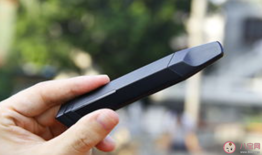 电子烟会产生二手烟吗 电子烟无焦油就没有危害吗