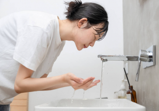 早上不洗脸对皮肤有哪些影响 不洗脸适合谁