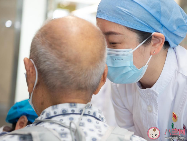 老年人接种新冠疫苗有最高年龄限制吗 哪种新冠疫苗更适合老年人接种