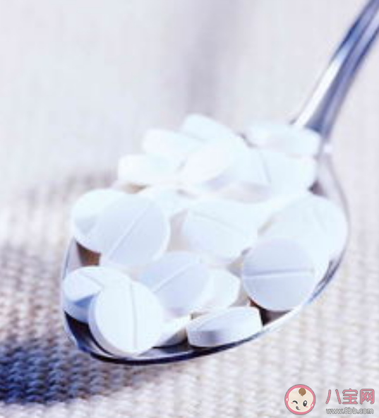 专家说在家自行吃药或耽误治疗是真的吗 这些用药误区要知道