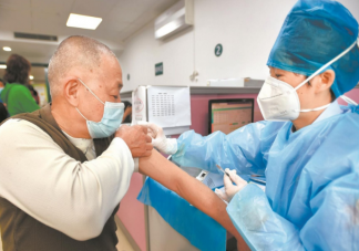 老年人接种新冠疫苗有最高年龄限制吗 哪种新冠疫苗更适合老年人接种