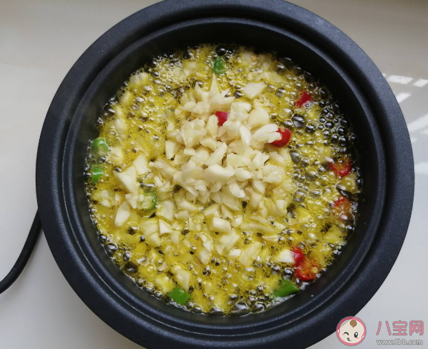 蒜泥放一段时间会变绿这是因为什么 蚂蚁庄园12月13日答案 蒜泥放一段时间会变绿这是因为什么 蚂蚁庄园12月13日答案