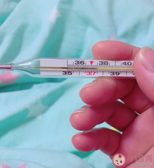 发烧到什么程度需要吃药 新冠阳了怎么合理降温