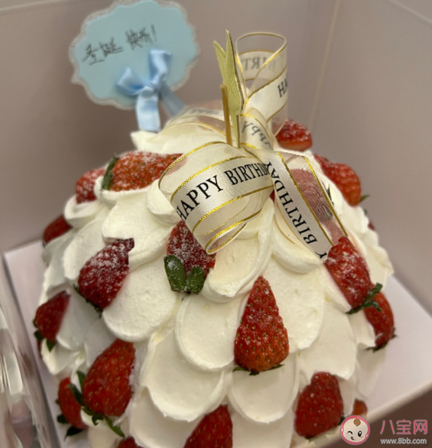 平安夜过生日的说说朋友圈 平安夜遇上生日的文案句子