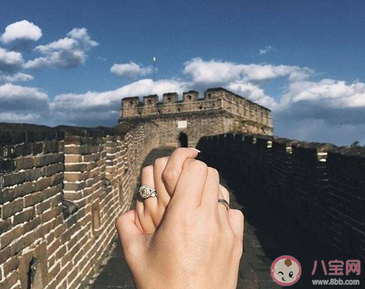 为什么朋友圈秀恩爱的少了 你会在朋友圈秀恩爱吗 为什么朋友圈秀恩爱的少了 你会在朋友圈秀恩爱吗