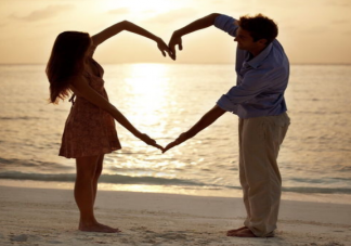 恋爱真的需要发朋友圈吗 谈恋爱了怎么发朋友圈