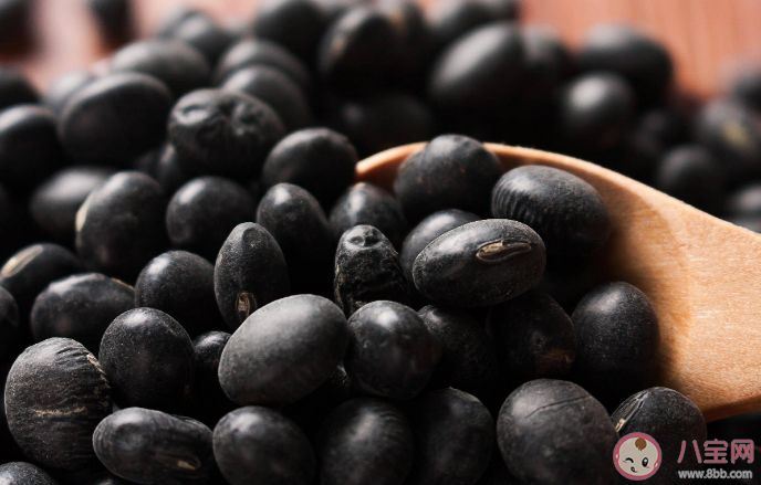 冬天常吃红豆的4个好处 冬天哪些豆类要多吃 冬天常吃红豆的4个好处 冬天哪些豆类要多吃