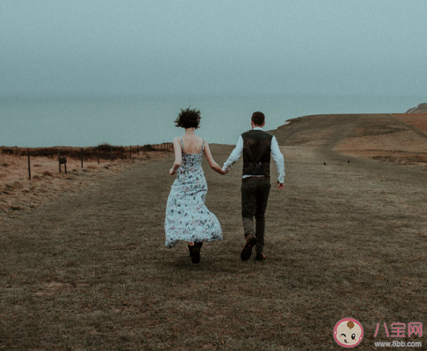 频繁聊天会发展为喜欢吗 感情中聊天有多重要 频繁聊天会发展为喜欢吗 感情中聊天有多重要