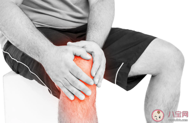 有哪些动作可以缓解膝关节疼痛 怎么避免膝盖疼痛 有哪些动作可以缓解膝关节疼痛 怎么避免膝盖疼痛