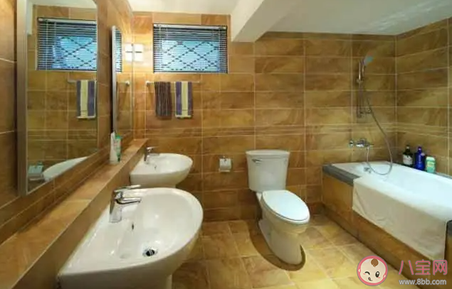 父母该不该带孩子进异性厕所 怎样看待带男童进女厕所