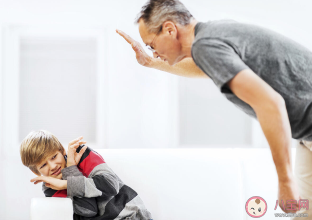 家暴对孩子的影响能有多大 见过家暴的孩子如何做好心理疏导