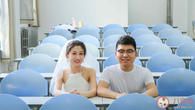 大学谈恋爱要告诉父母吗 恋爱时双方父母有必要见面吗