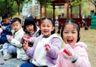 首轮关停潮已来幼儿园一孩难求 为什么幼儿园招生困难