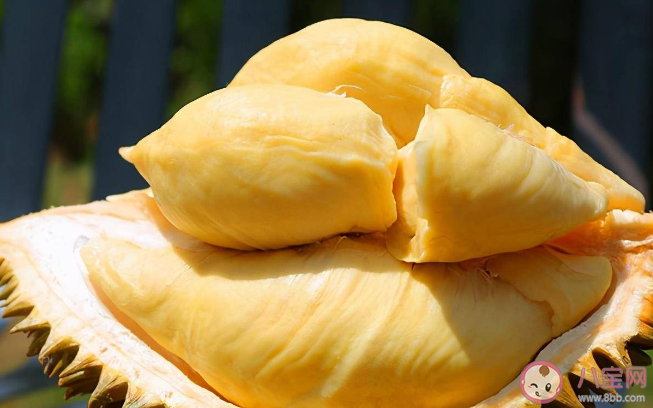 榴莲到底是臭还是香 榴莲味是从哪里来的 榴莲到底是臭还是香 榴莲味是从哪里来的