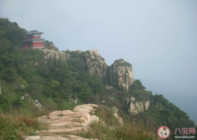 泰山站是全国最安静的火车站吗 爬泰山应该怎么爬 泰山站是全国最安静的火车站吗 爬泰山应该怎么爬