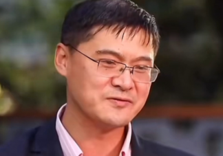 罗翔评一人犯罪影响家属考公说了什么 你觉得这样是否公平