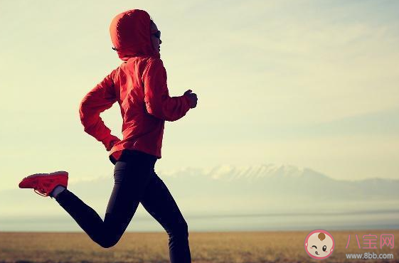 运动不出大汗是怎么回事 为什么运动后出汗很少 运动不出大汗是怎么回事 为什么运动后出汗很少