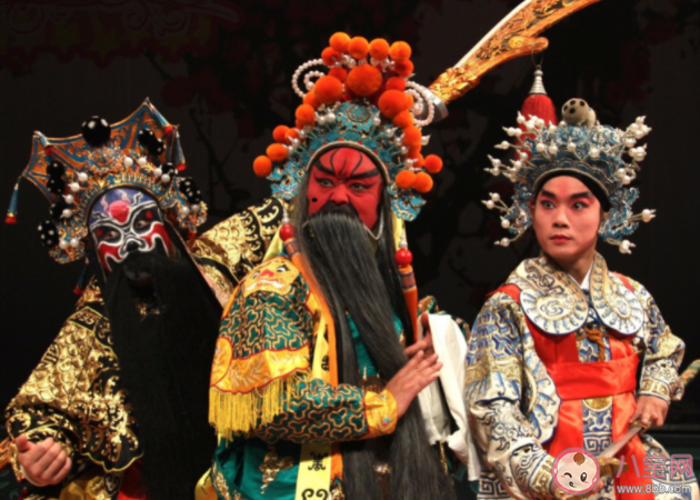 豫剧演员雪天为3名观众表演2小时 豫剧现在为什么不火了