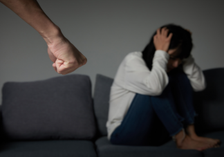 你支持家暴入刑吗 被家暴了该怎么办