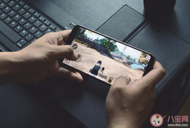 长时间看着手机屏幕身体有什么变化，非要玩手机应该怎么玩