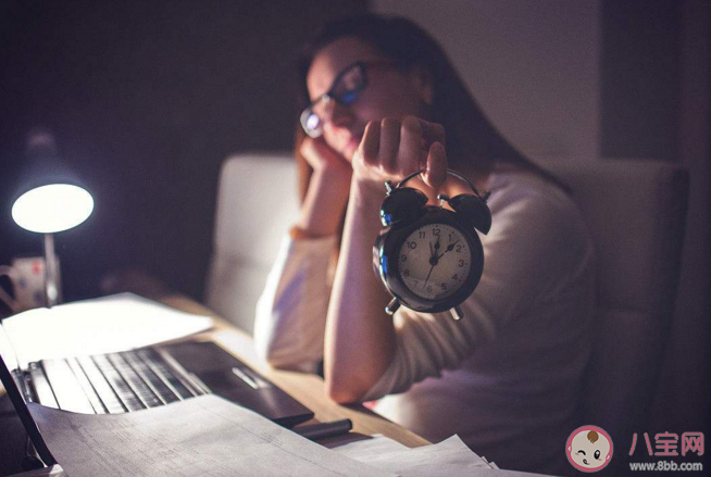 晚睡会出现幻觉吗 脑子里胡思乱想怎么办